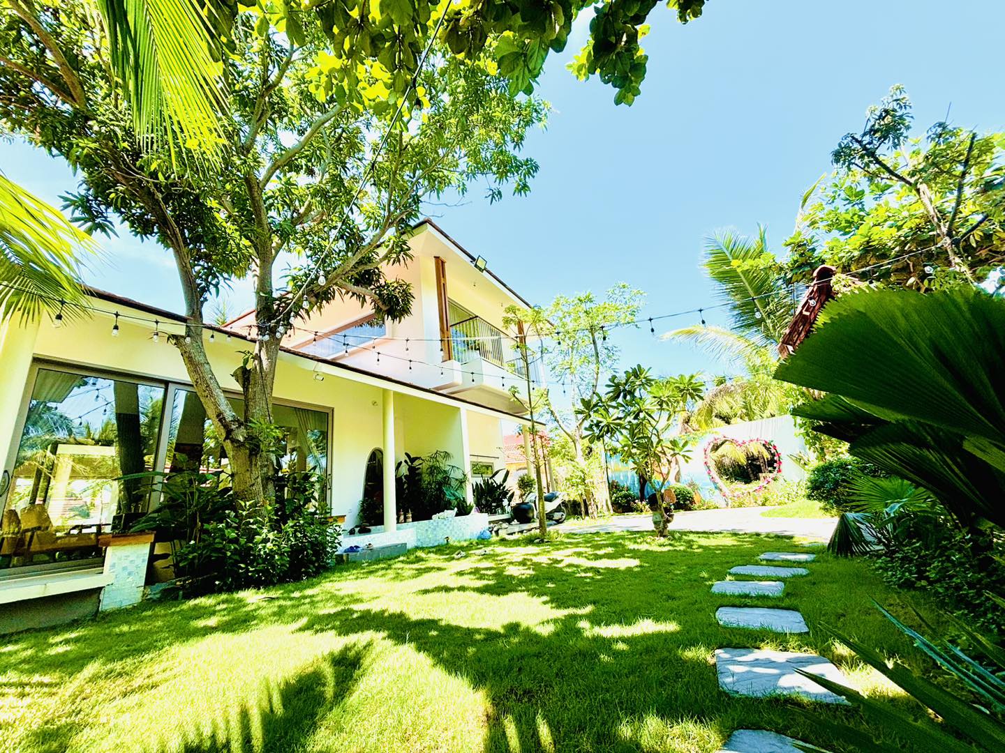 Lạc Villa – chốn trú ngụ của bình yên, tiện nghi và tình thân